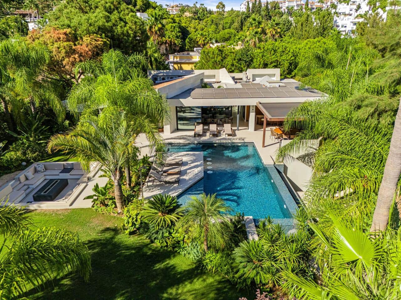 Chalet de 5 habitaciones en Marbella en venta con piscina garaje - 5.875.000 € (Ref: 9247858)