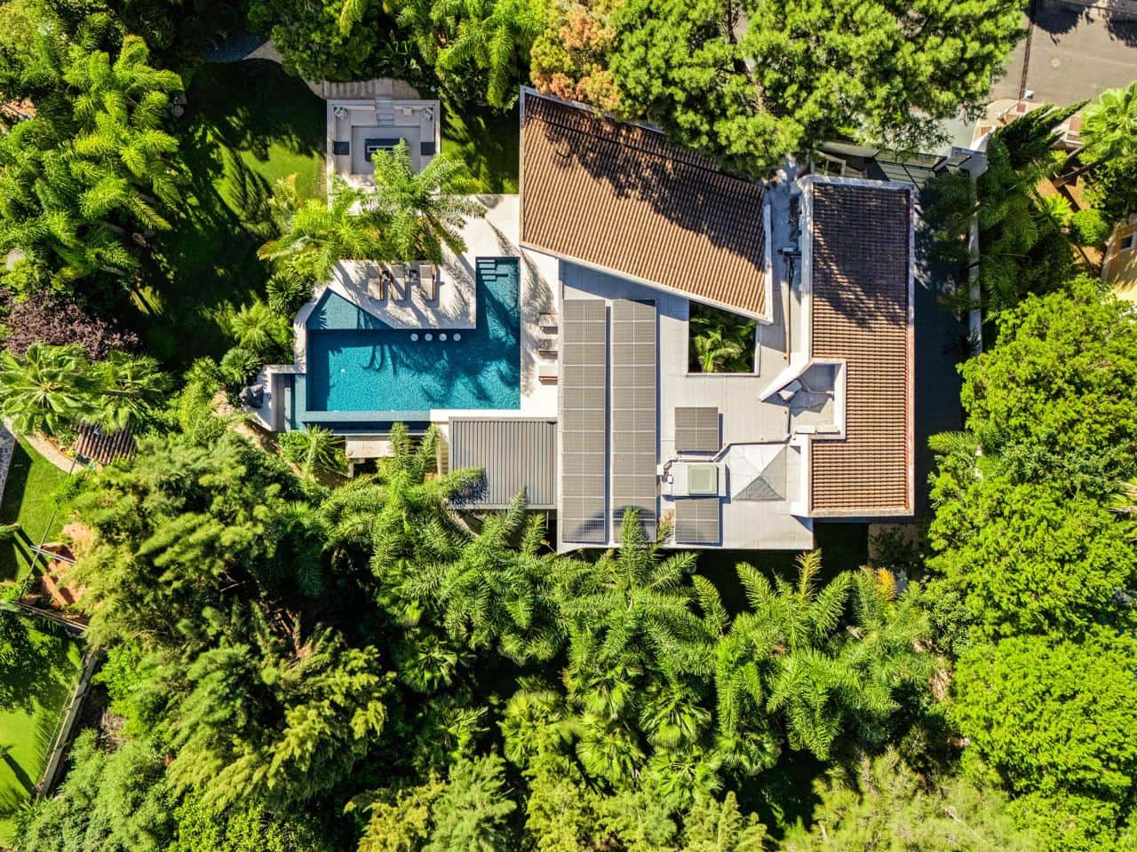 Chalet de 5 habitaciones en Marbella en venta con piscina garaje - 5.875.000 € (Ref: 9247858)