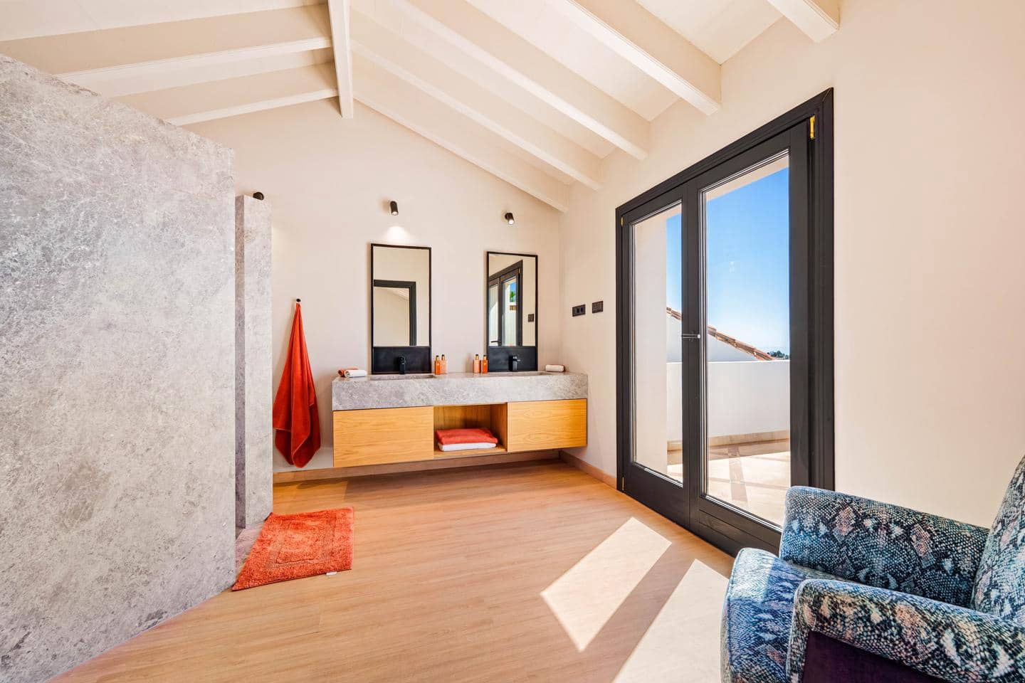 Piso de 4 habitaciones en Marbella en venta con piscina garaje - 3.695.000 € (Ref: 9247900)