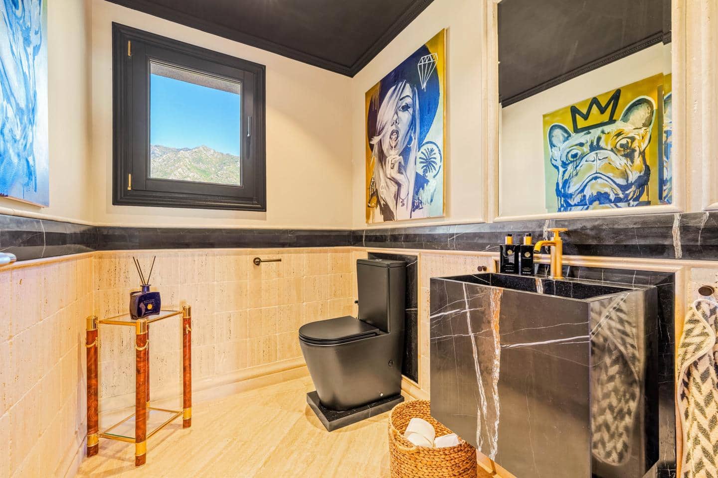 Piso de 4 habitaciones en Marbella en venta con piscina garaje - 3.695.000 € (Ref: 9247900)