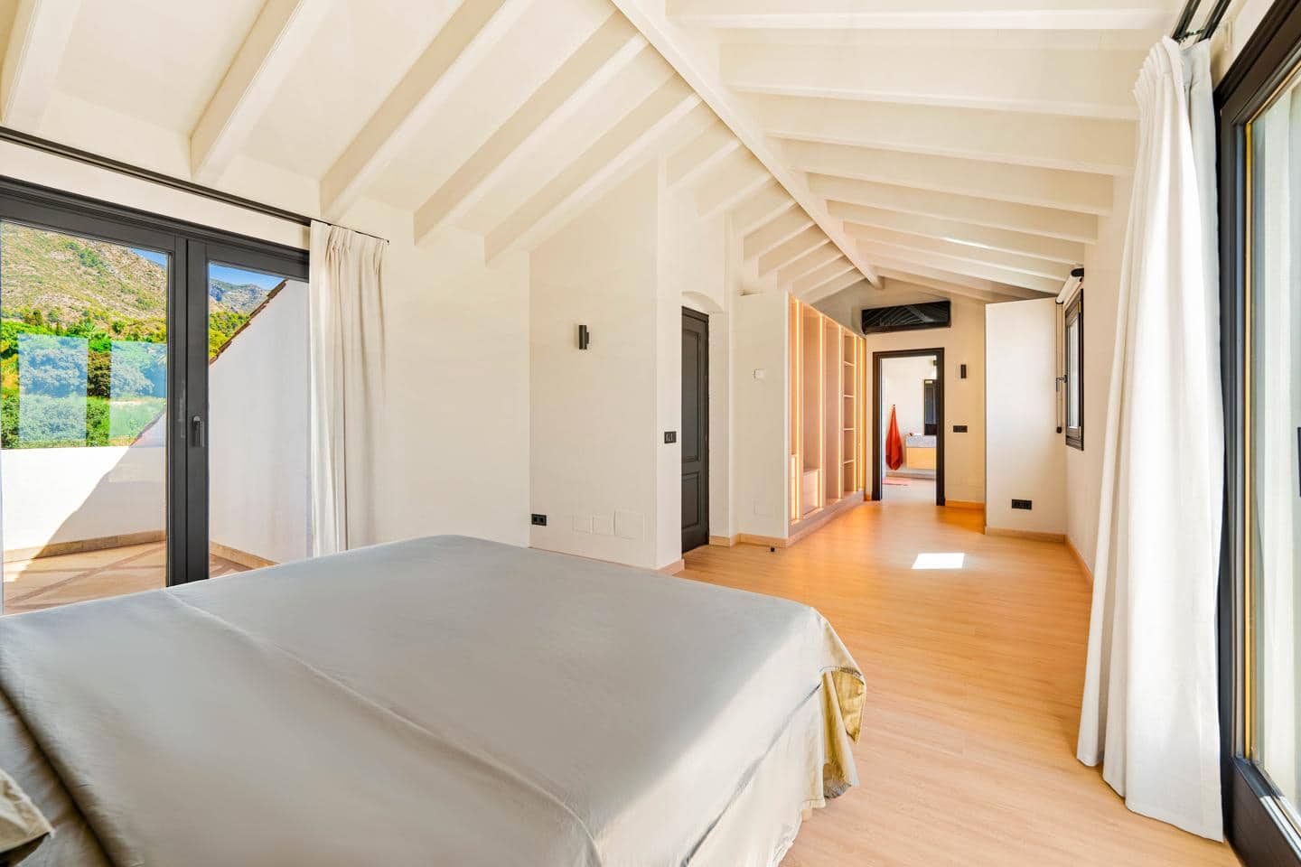 Piso de 4 habitaciones en Marbella en venta con piscina garaje - 3.695.000 € (Ref: 9247900)