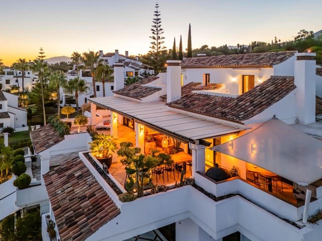 4 makuuhuone Asunto myytävänä paikassa Sierra Blanca, Marbella mukana uima-altaan 
autotalli - 3 695 000 € (Ref: 9247900)