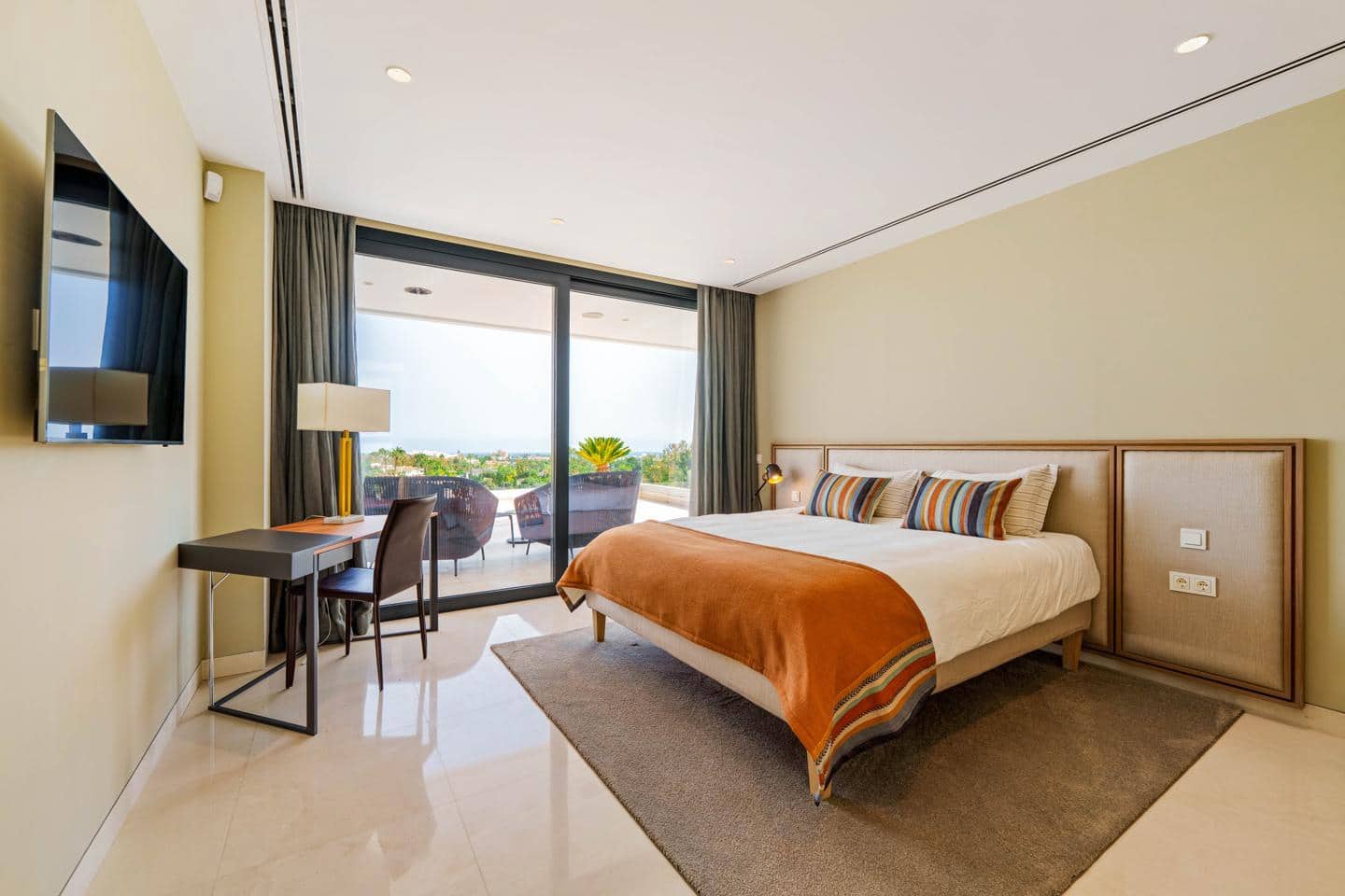 5 slaapkamer Villa te koop in Marbella met zwembad garage - € 4.995.000 (Ref: 9255944)