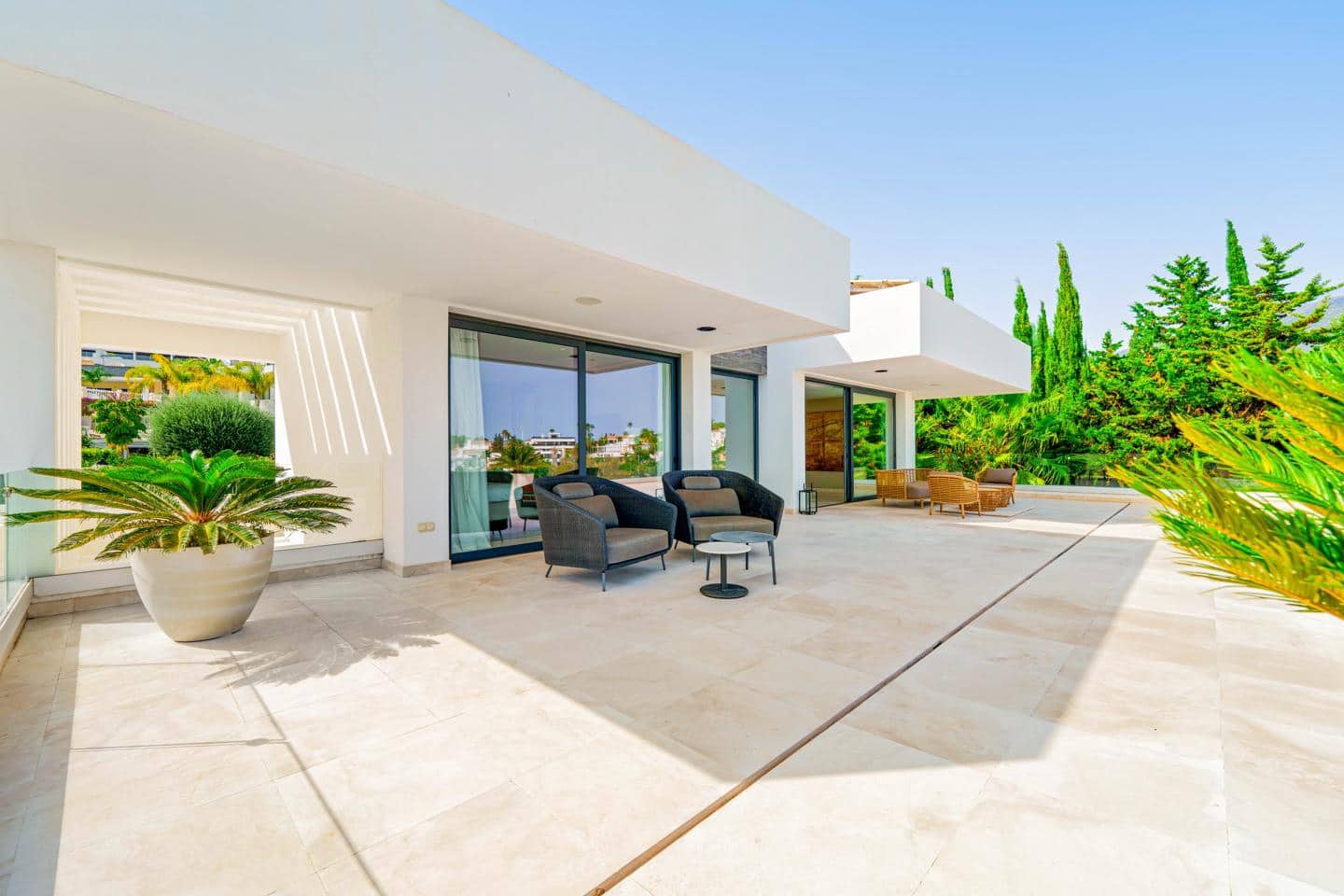 5 slaapkamer Villa te koop in Marbella met zwembad garage - € 4.995.000 (Ref: 9255944)