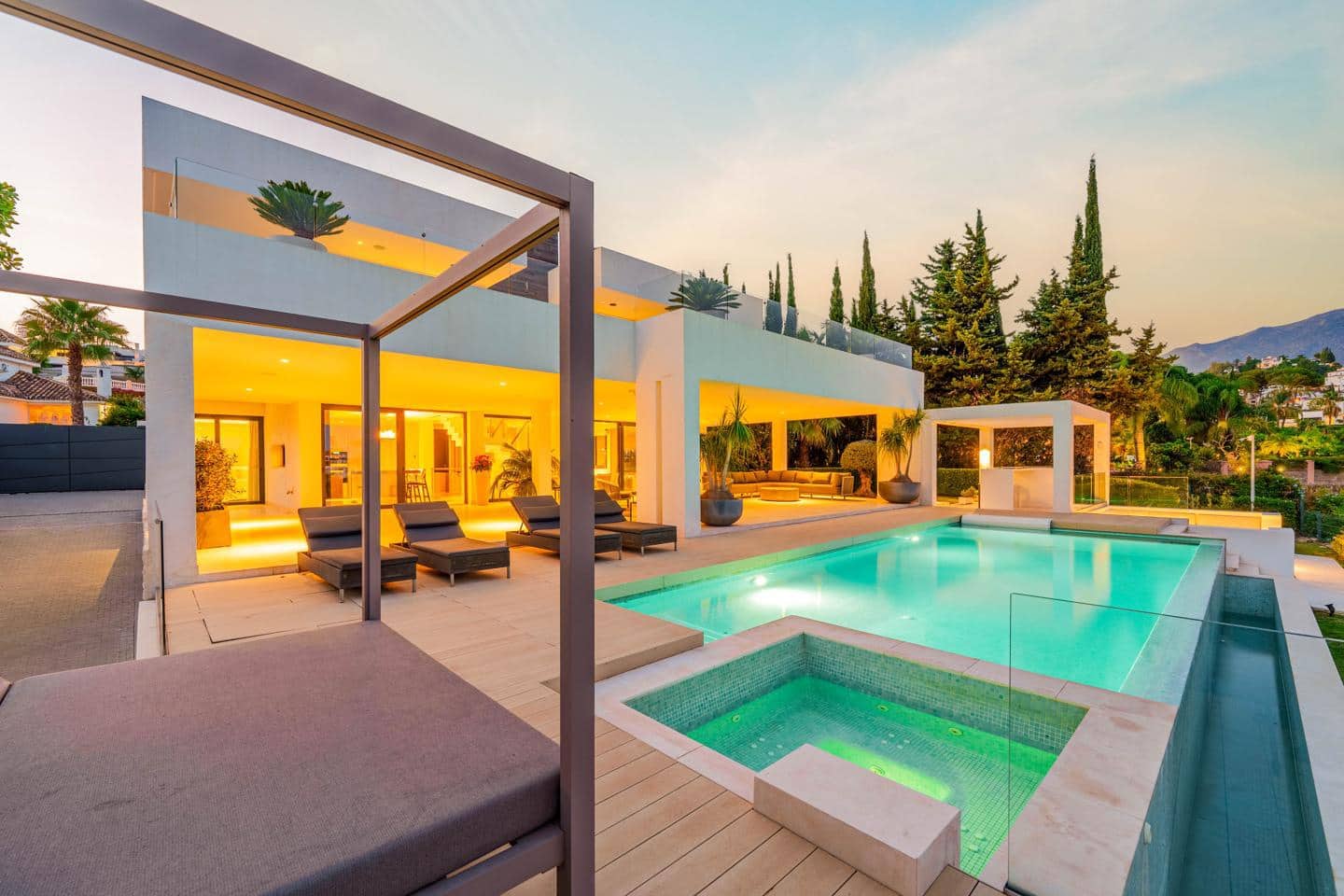 5 slaapkamer Villa te koop in Marbella met zwembad garage - € 4.995.000 (Ref: 9255944)