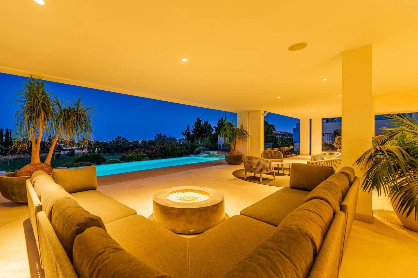 5 slaapkamer Villa te koop in Marbella met zwembad garage - € 4.995.000 (Ref: 9255944)