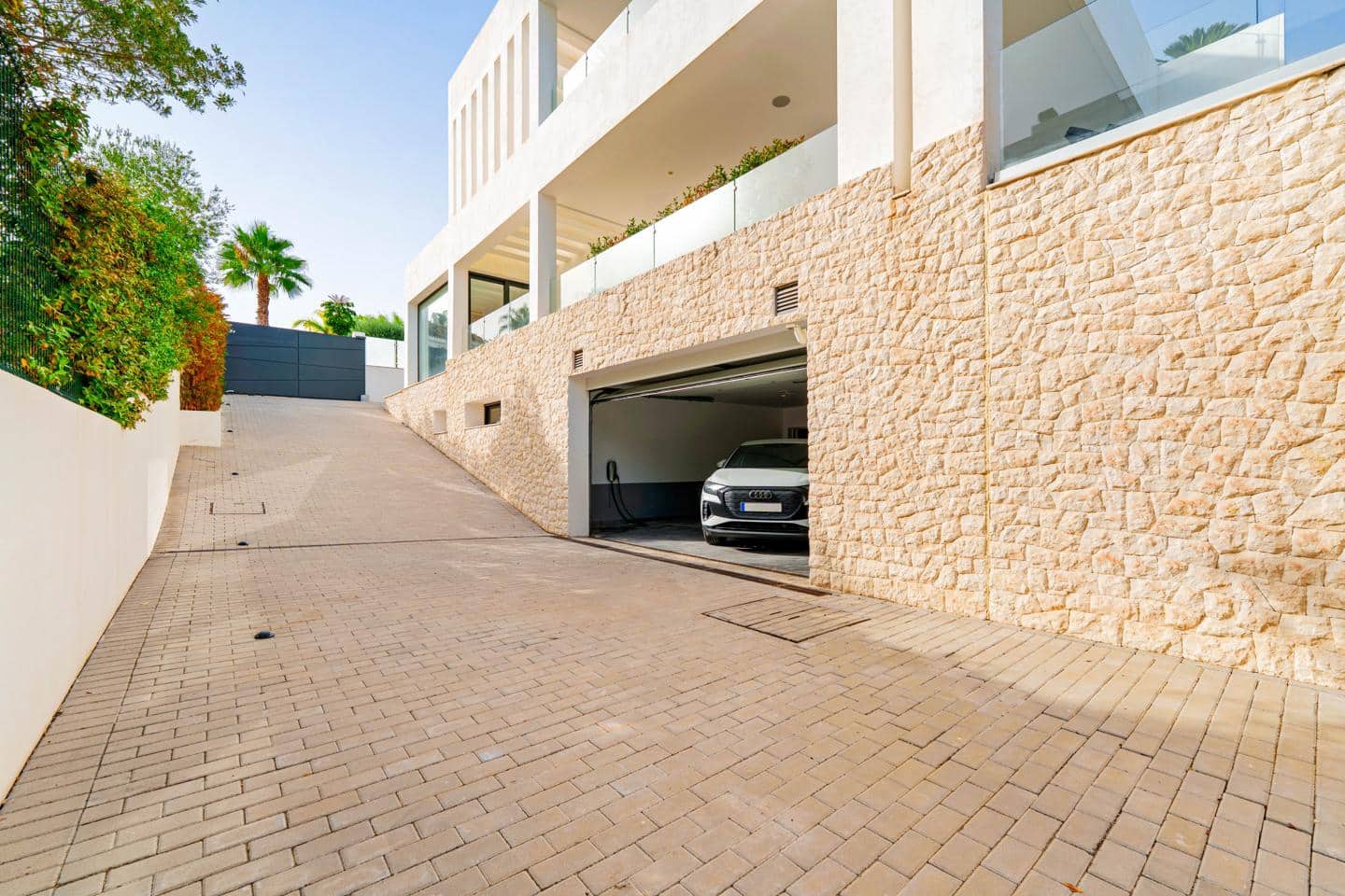 5 slaapkamer Villa te koop in Marbella met zwembad garage - € 4.995.000 (Ref: 9255944)