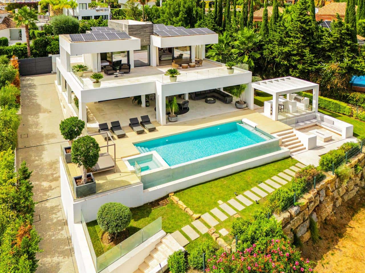 5 slaapkamer Villa te koop in Marbella met zwembad garage - € 4.995.000 (Ref: 9255944)