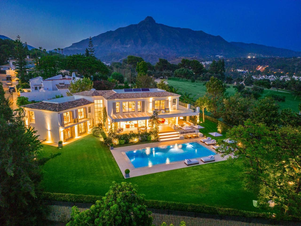 6 chambre Villa/Maison à vendre à Marbella avec piscine garage - 10 900 000 € (Ref: 9255945)