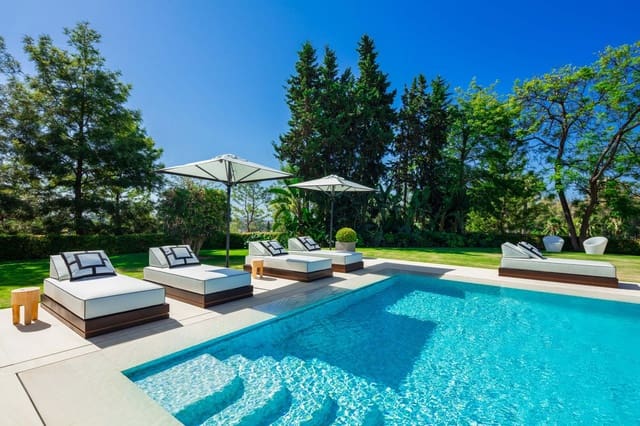 6 soverom Villa til salgs i Aloha Golf, Marbella med svømmebasseng garasje - € 10 900 000 (Ref: 9255945)