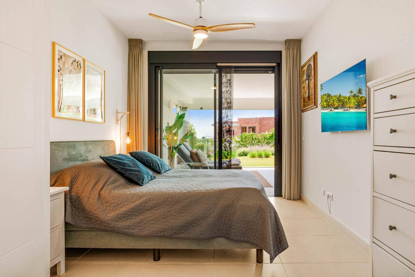 2 quarto Apartamento para venda em Estepona com piscina garagem - 495 000 € (Ref: 9297485)