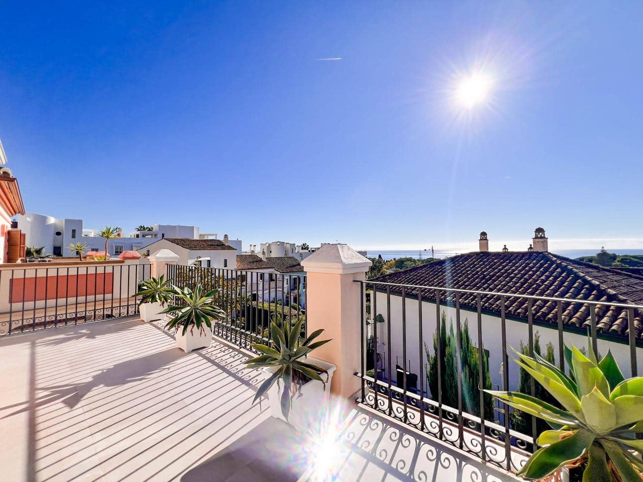 Chalet de 6 habitaciones en Marbella en venta con piscina garaje - 1.600.000 € (Ref: 9410187)