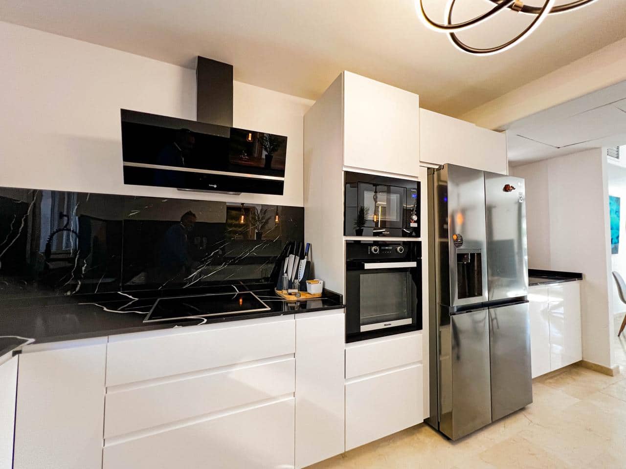 Chalet de 6 habitaciones en Marbella en venta con piscina garaje - 1.600.000 € (Ref: 9410187)