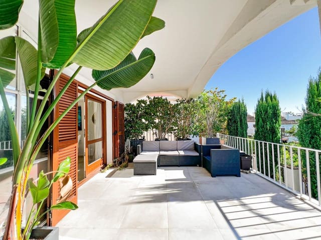 6 soverom Villa til salgs i La Carolina - Guadalpín, Marbella med svømmebasseng garasje - € 1 600 000 (Ref: 9410187)