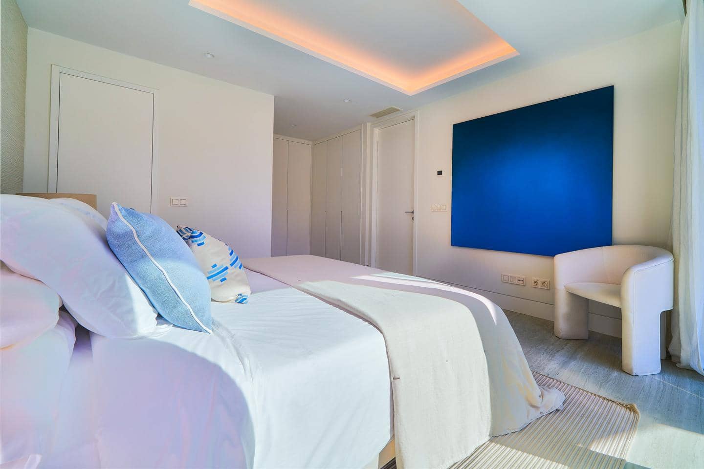 2 makuuhuone Asunto myytävänä paikassa Estepona mukana uima-altaan 
autotalli - 995 000 € (Ref: 9410293)