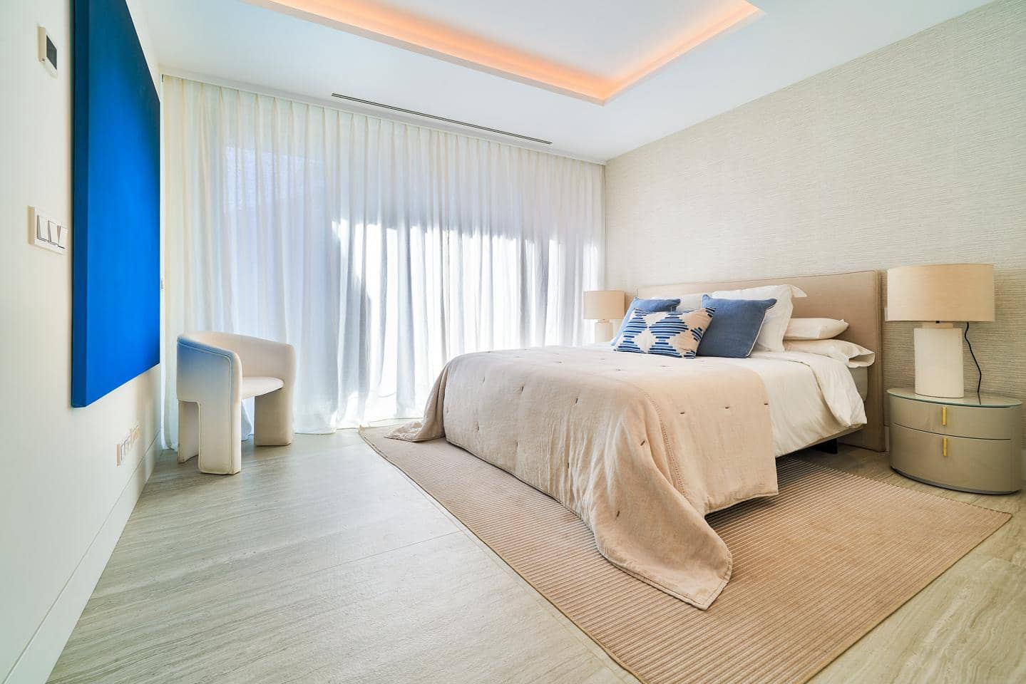 2 makuuhuone Asunto myytävänä paikassa Estepona mukana uima-altaan 
autotalli - 995 000 € (Ref: 9410293)