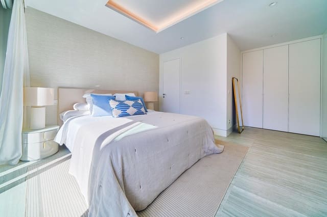 2 makuuhuone Asunto myytävänä paikassa Guadalobón, Estepona mukana uima-altaan 
autotalli - 995 000 € (Ref: 9410293)