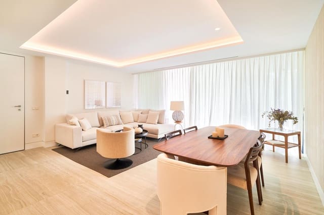 2 makuuhuone Asunto myytävänä paikassa Guadalobón, Estepona mukana uima-altaan 
autotalli - 995 000 € (Ref: 9410293)