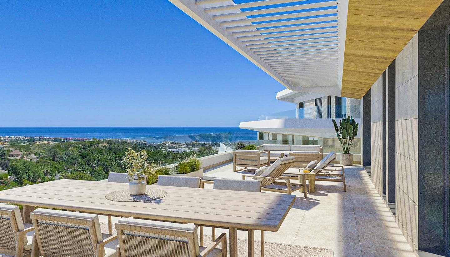 Piso de 2 habitaciones en Estepona en venta con piscina garaje - 686.000 € (Ref: 9415322)