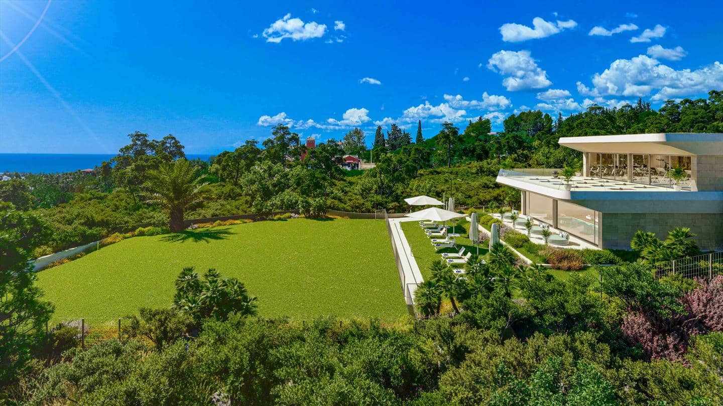 Piso de 2 habitaciones en Estepona en venta con piscina garaje - 686.000 € (Ref: 9415322)