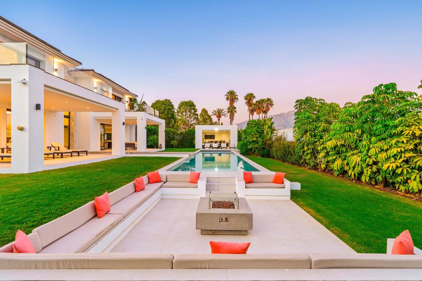 6 slaapkamer Villa te koop in Marbella met zwembad garage - € 4.695.000 (Ref: 9421604)