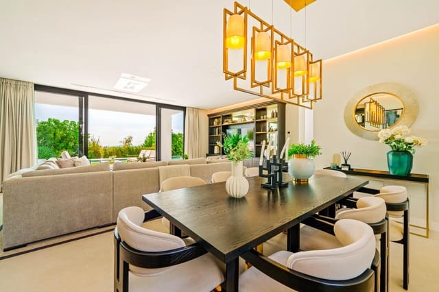 6 bedroom Villa for sale in Marbella with pool garage - € 4,695,000 (Ref: 9421604)