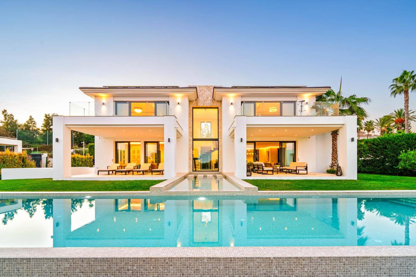 6 slaapkamer Villa te koop in Marbella met zwembad garage - € 4.695.000 (Ref: 9421604)