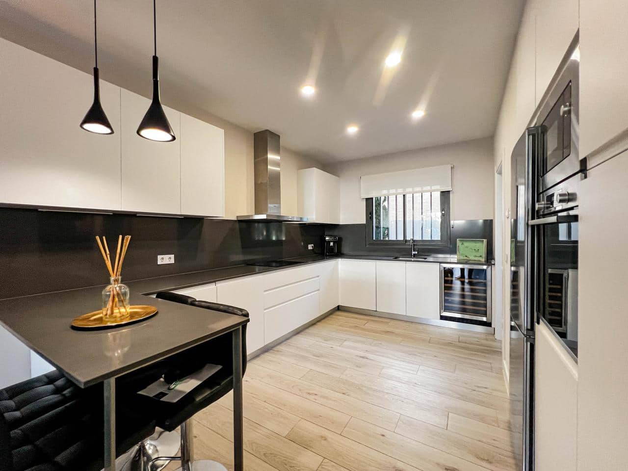 3 slaapkamer Villa te koop in Sotogrande met zwembad garage - € 775.000 (Ref: 9424176)