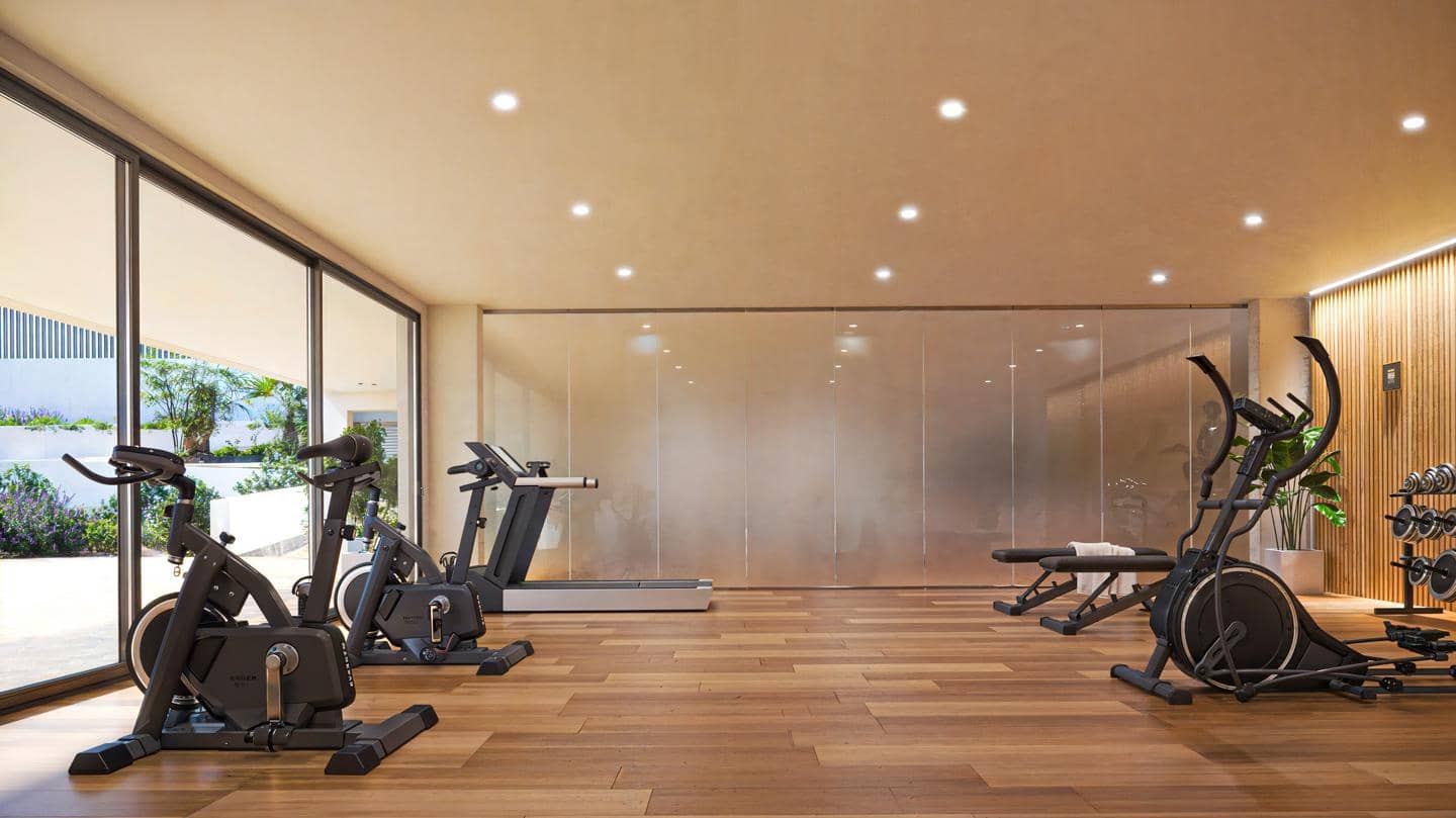 Piso de 3 habitaciones en Estepona en venta con piscina garaje - 525.000 € (Ref: 9425846)