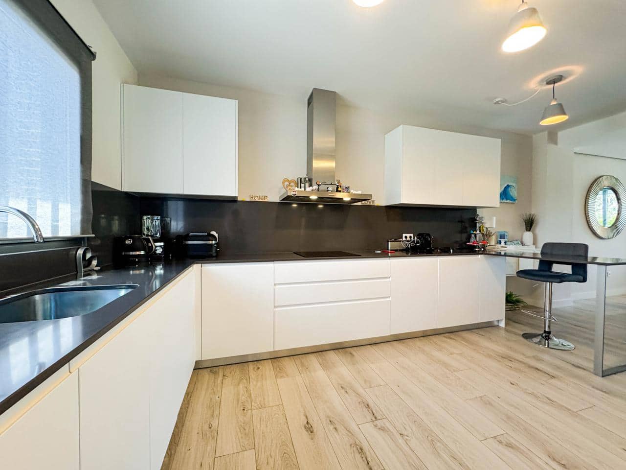 Chalet de 4 habitaciones en Sotogrande en venta con piscina garaje - 869.000 € (Ref: 9428230)