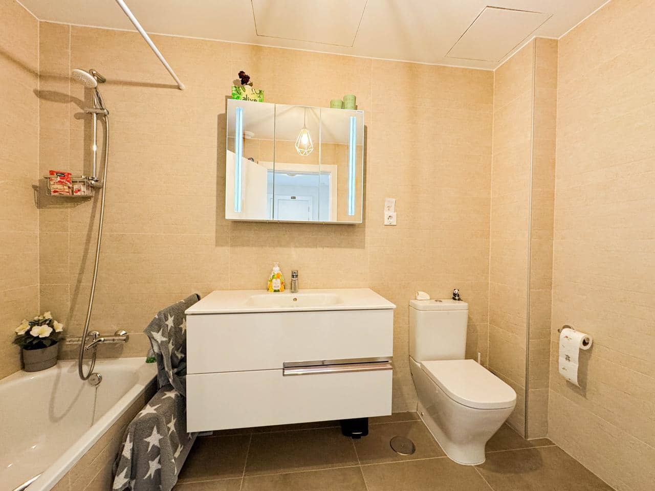 Chalet de 4 habitaciones en Sotogrande en venta con piscina garaje - 869.000 € (Ref: 9428230)