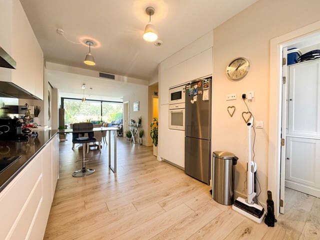 Chalet de 4 habitaciones en Sotogrande Alto, San Roque en venta con piscina garaje - 869.000 € (Ref: 9428230)