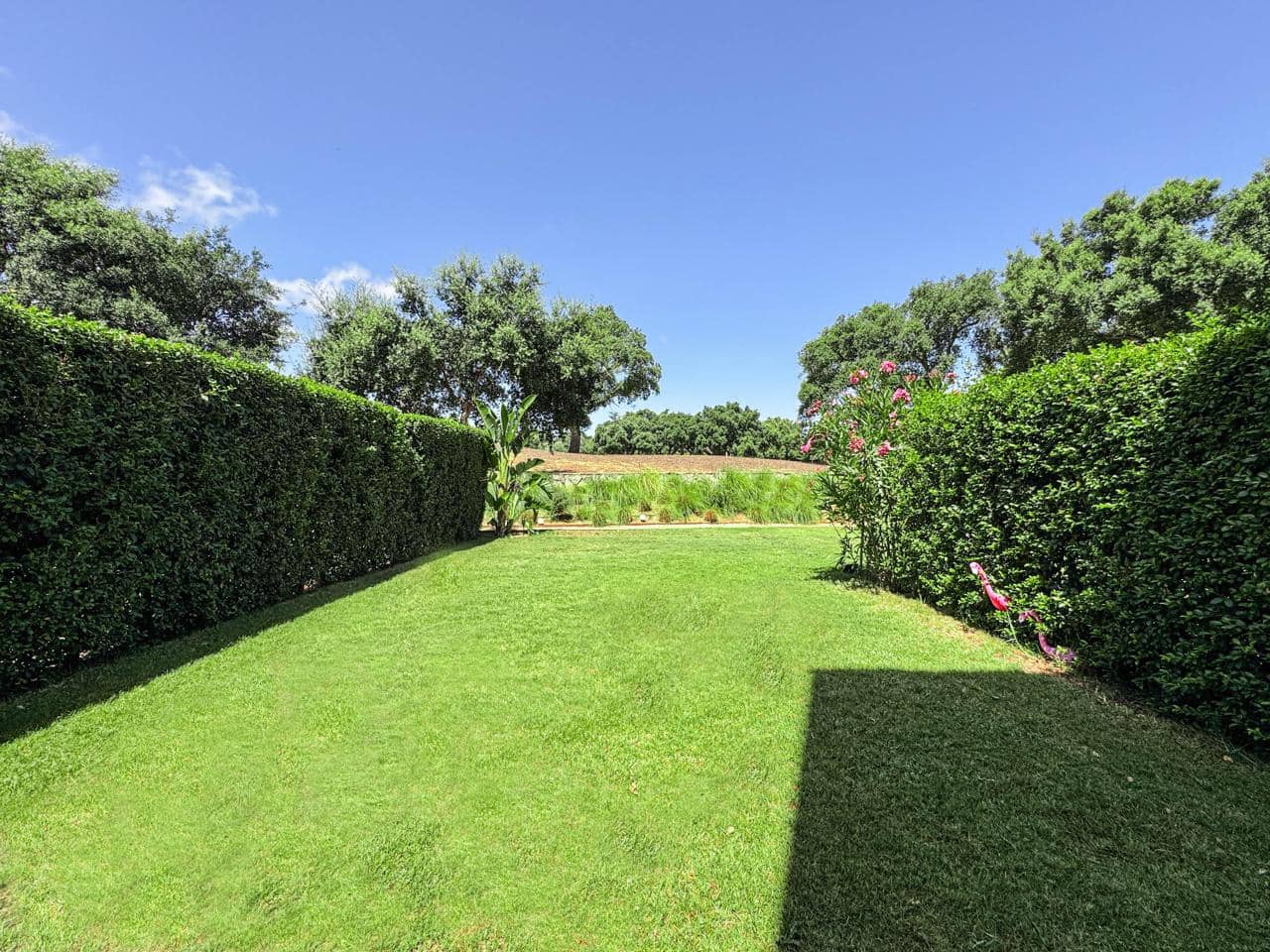 Chalet de 4 habitaciones en Sotogrande en venta con piscina garaje - 869.000 € (Ref: 9428230)