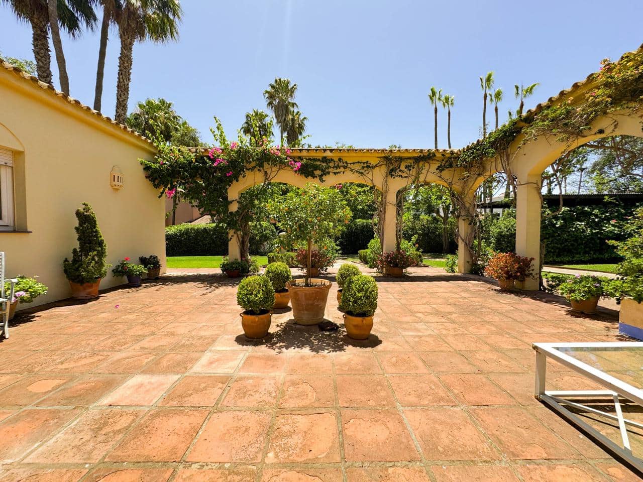 5 sypialnia Willa na sprzedaż w Sotogrande z basenem garażem - 995 000 € (Ref: 9428231)