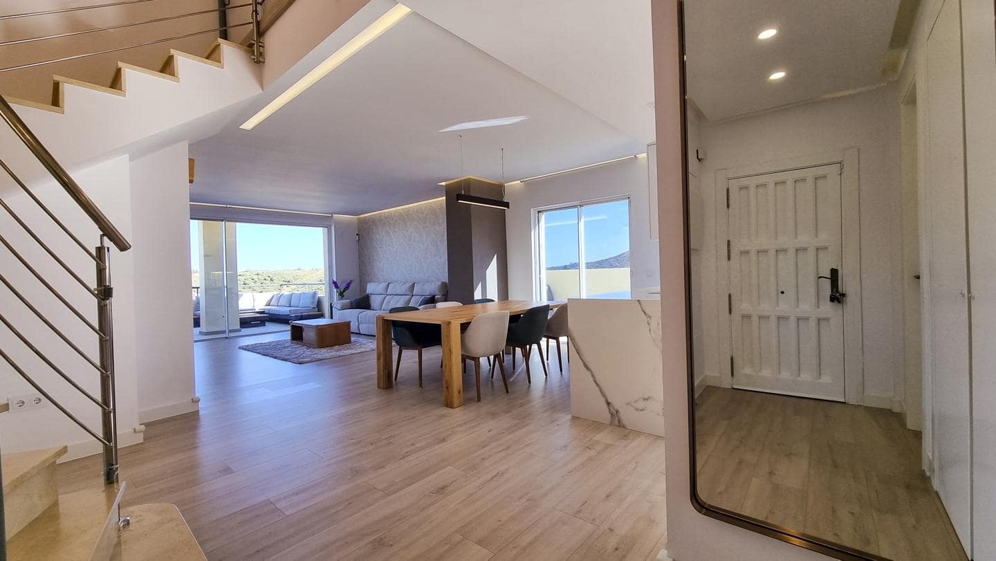 3 makuuhuone Asunto myytävänä paikassa Sotogrande mukana uima-altaan 
autotalli - 695 000 € (Ref: 9428756)