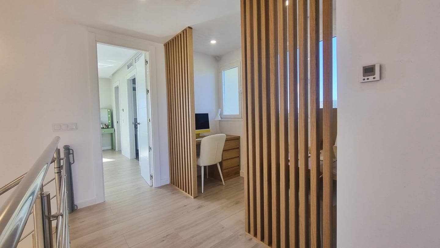 3 makuuhuone Asunto myytävänä paikassa Sotogrande mukana uima-altaan 
autotalli - 695 000 € (Ref: 9428756)