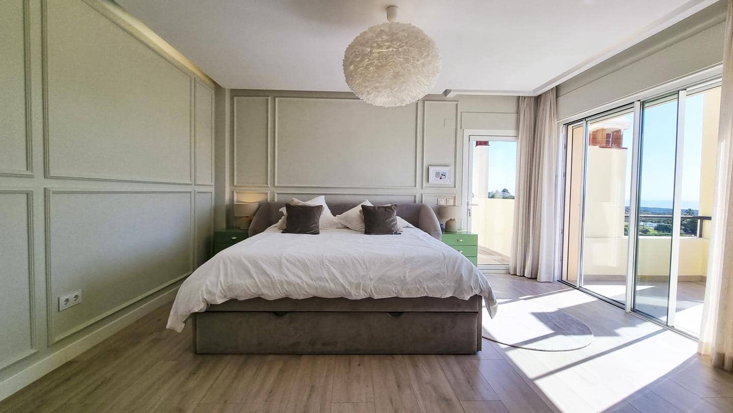 3 makuuhuone Asunto myytävänä paikassa Sotogrande mukana uima-altaan 
autotalli - 695 000 € (Ref: 9428756)