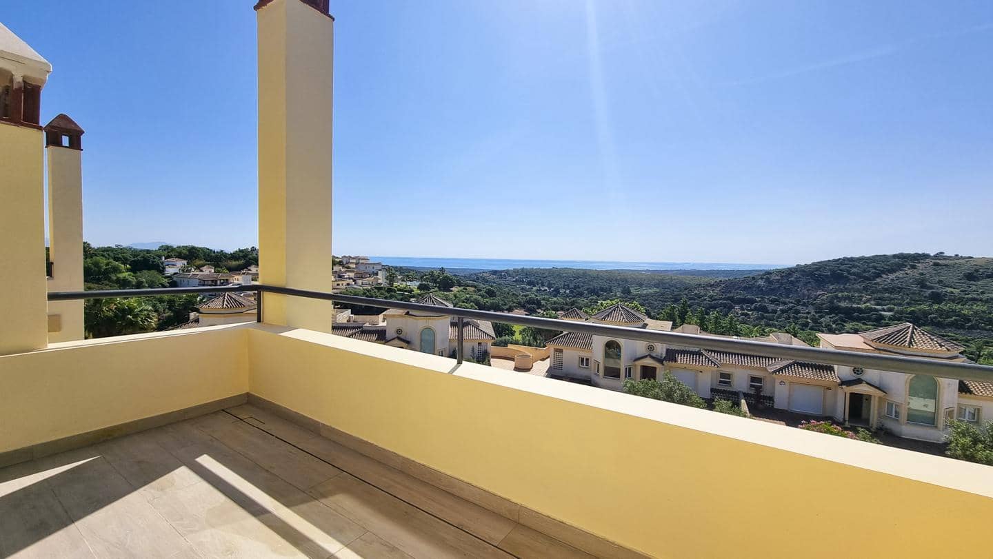 3 makuuhuone Asunto myytävänä paikassa Sotogrande mukana uima-altaan 
autotalli - 695 000 € (Ref: 9428756)