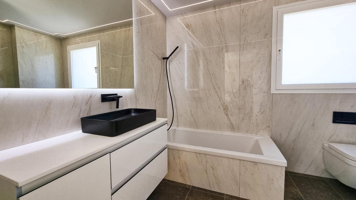 3 makuuhuone Asunto myytävänä paikassa Sotogrande mukana uima-altaan 
autotalli - 695 000 € (Ref: 9428756)