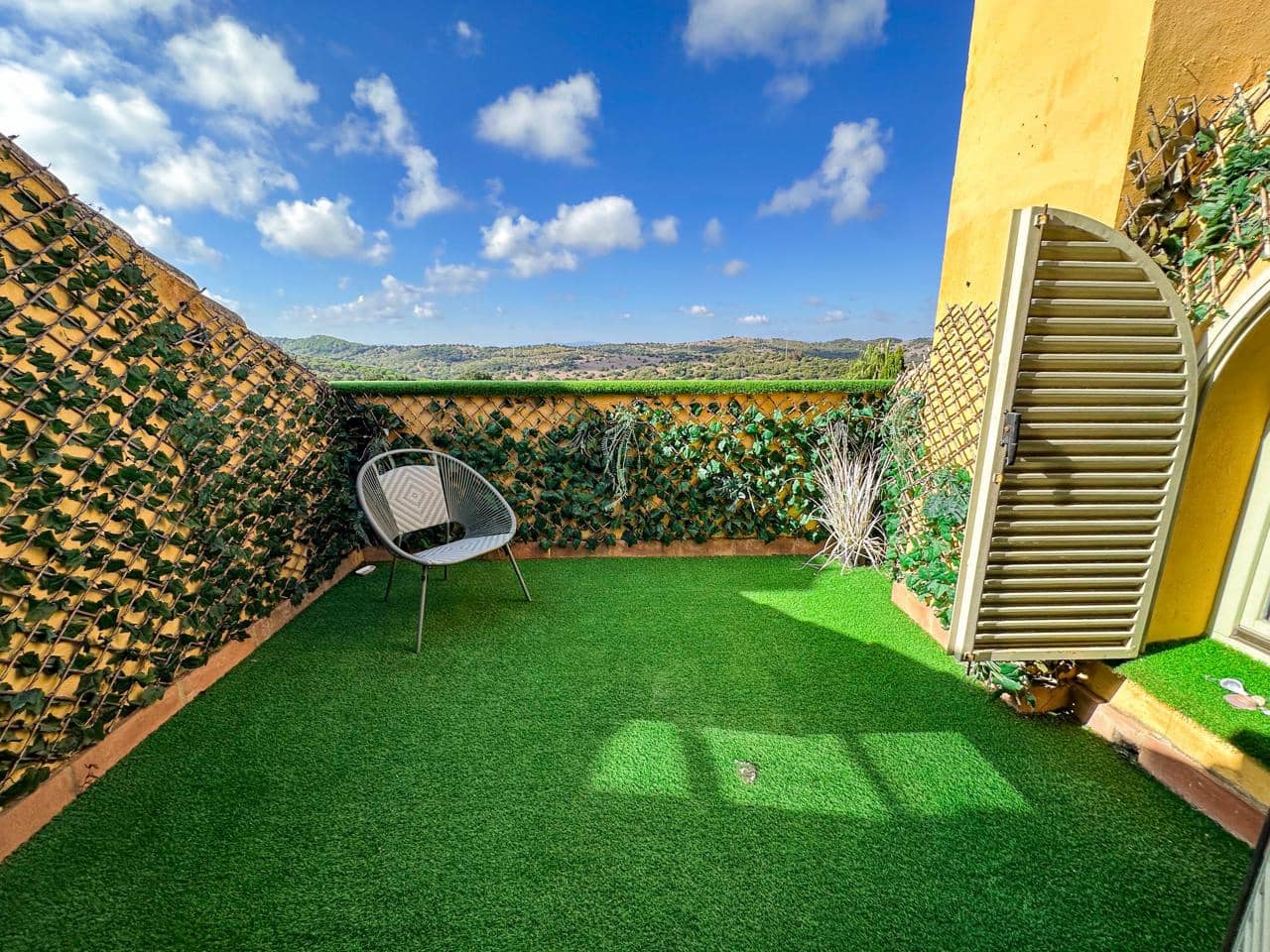 3 bedroom Villa for sale in Sotogrande with pool garage - € 790,000 (Ref: 9432663)