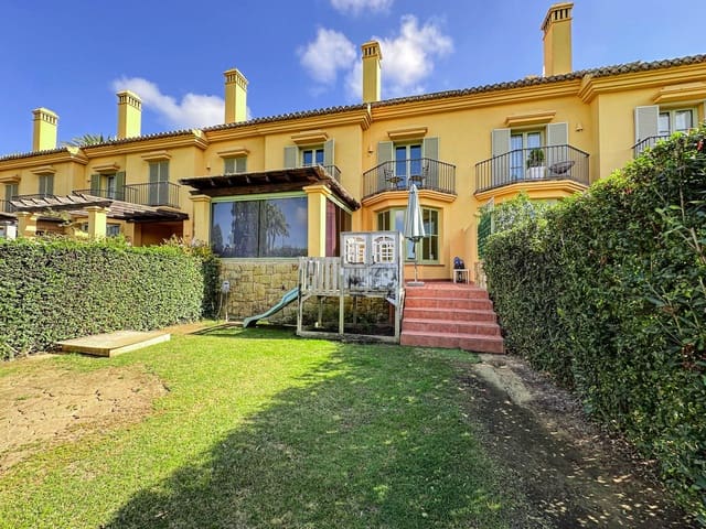 3 soverom Villa til salgs i Sotogrande Alto, San Roque med svømmebasseng garasje - € 790 000 (Ref: 9432663)