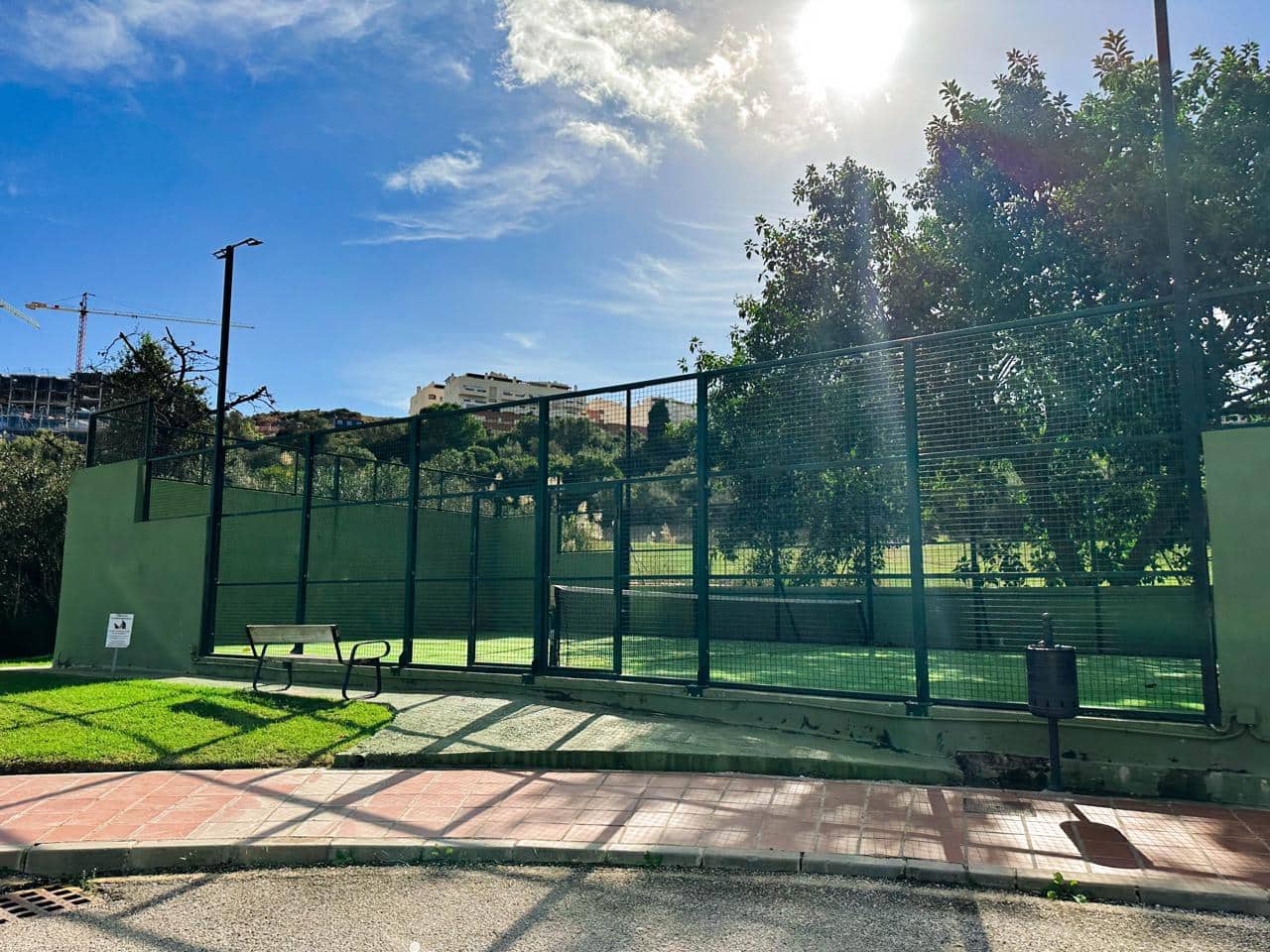 Piso de 2 habitaciones en Manilva en venta con piscina garaje - 334.000 € (Ref: 9432664)