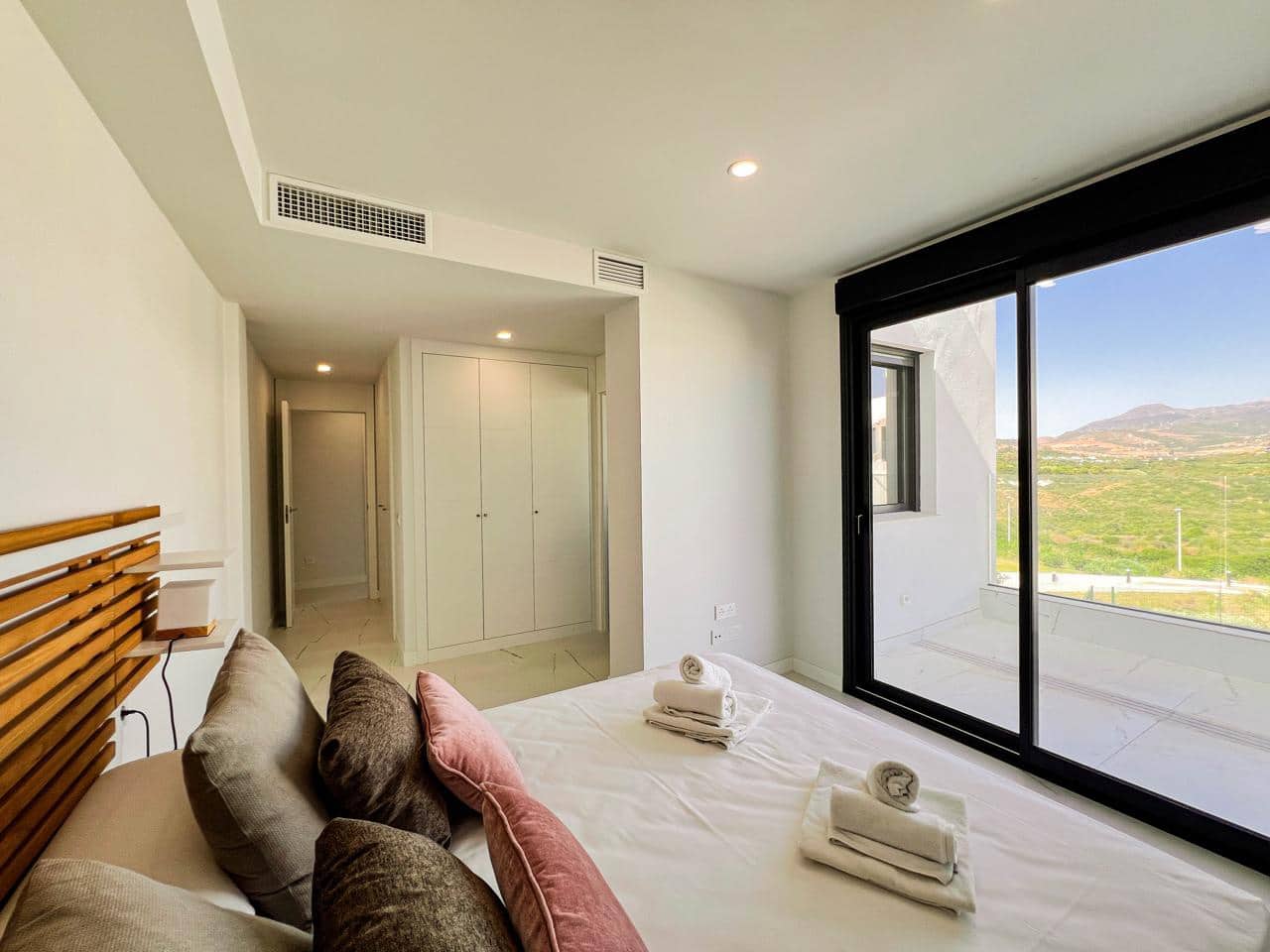 3 sypialnia Mieszkanie na sprzedaż w Casares z basenem garażem - 575 000 € (Ref: 9432667)