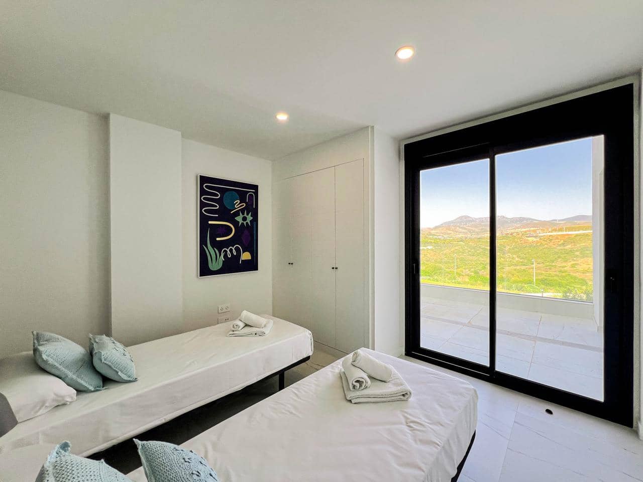 3 sypialnia Mieszkanie na sprzedaż w Casares z basenem garażem - 575 000 € (Ref: 9432667)