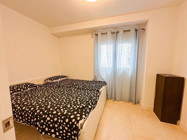 3 camera da letto Appartamento in vendita in Puerto de Sotogrande - La Marina, San Roque - 348.000 € (Rif: 9438779)