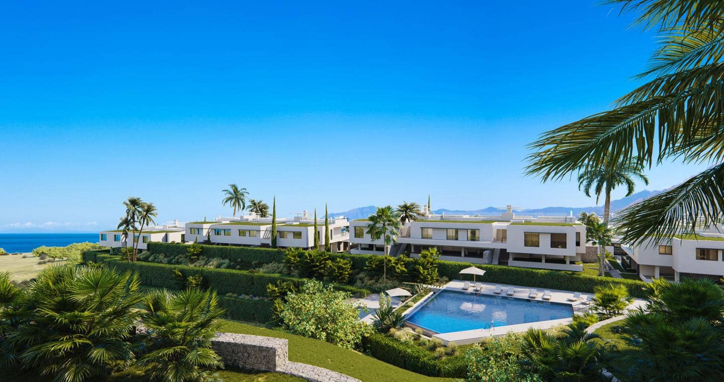 4 bedroom Flat for sale in Marbella with pool garage - € 1,675,000 (Ref: 9442795)
