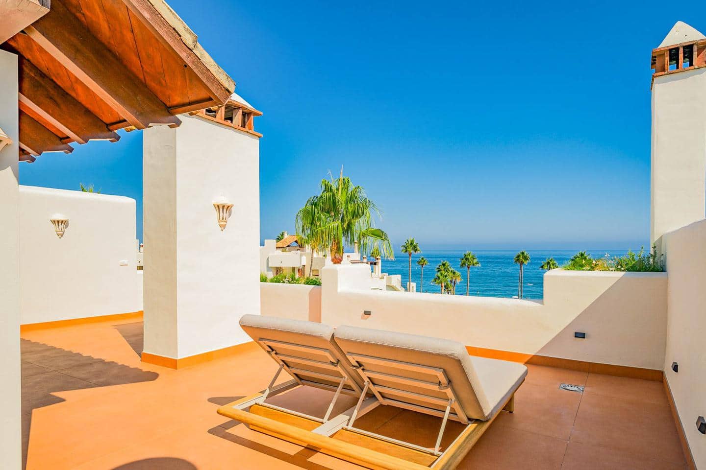 3 soveværelse Lejlighed til salg i El Velerin med swimmingpool garage - € 2.995.000 (Ref: 9443979)