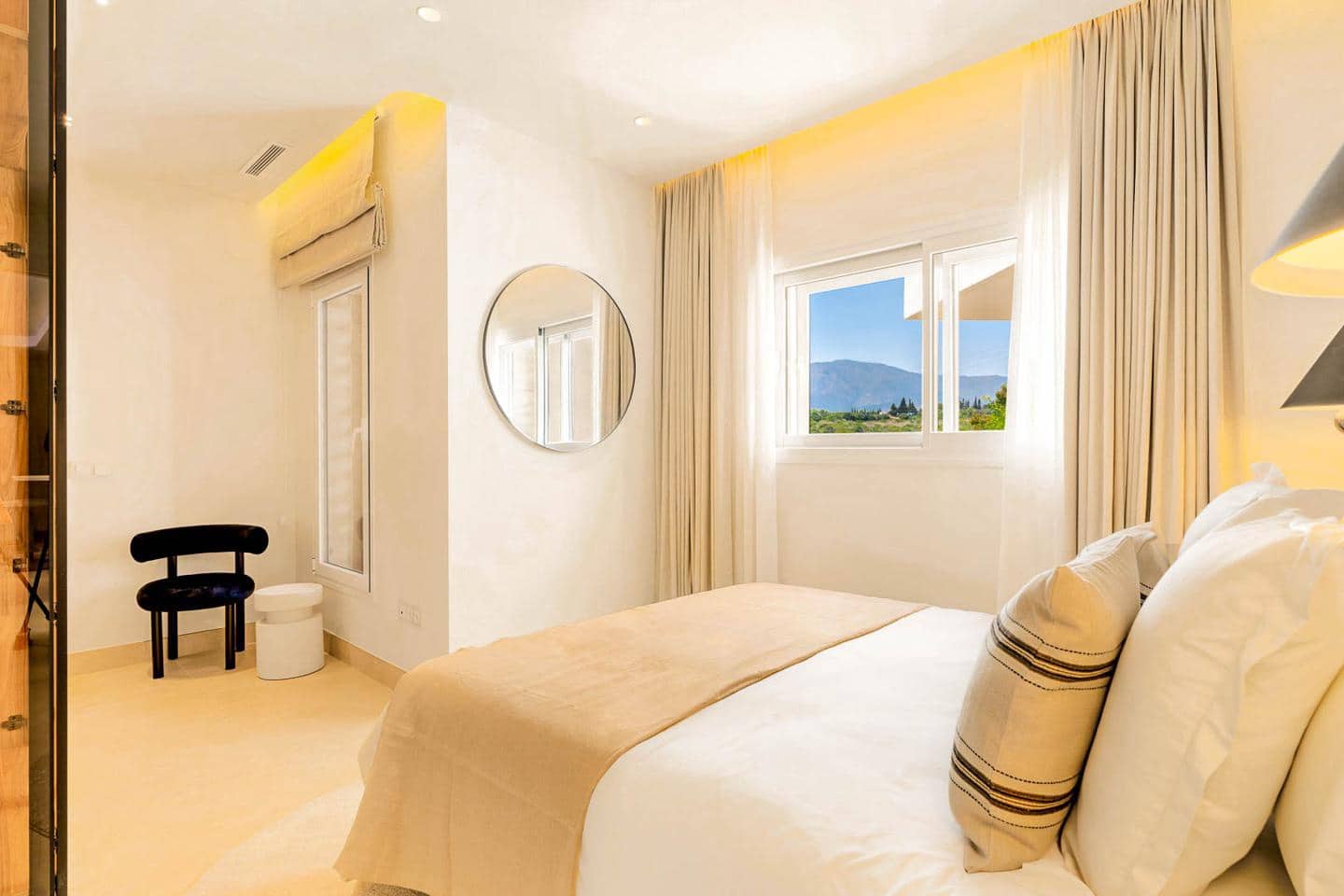 3 soveværelse Lejlighed til salg i El Velerin med swimmingpool garage - € 2.995.000 (Ref: 9443979)