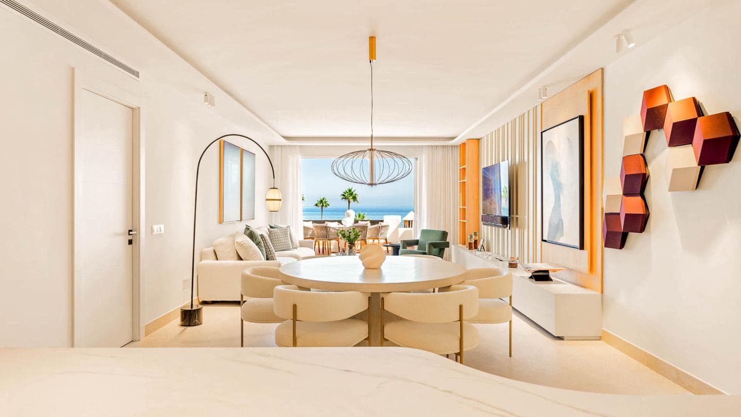 3 soveværelse Lejlighed til salg i El Velerin med swimmingpool garage - € 2.995.000 (Ref: 9443979)