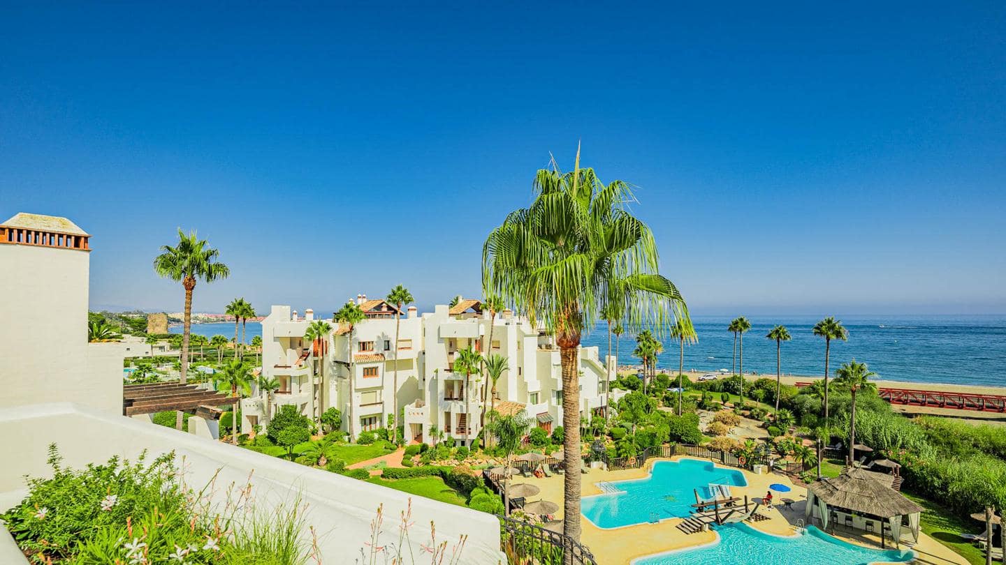 3 soveværelse Lejlighed til salg i El Velerin med swimmingpool garage - € 2.995.000 (Ref: 9443979)